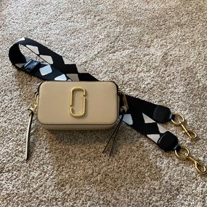Marc Jacobs Snapshot Bag  (PERFECT CONDITION)
